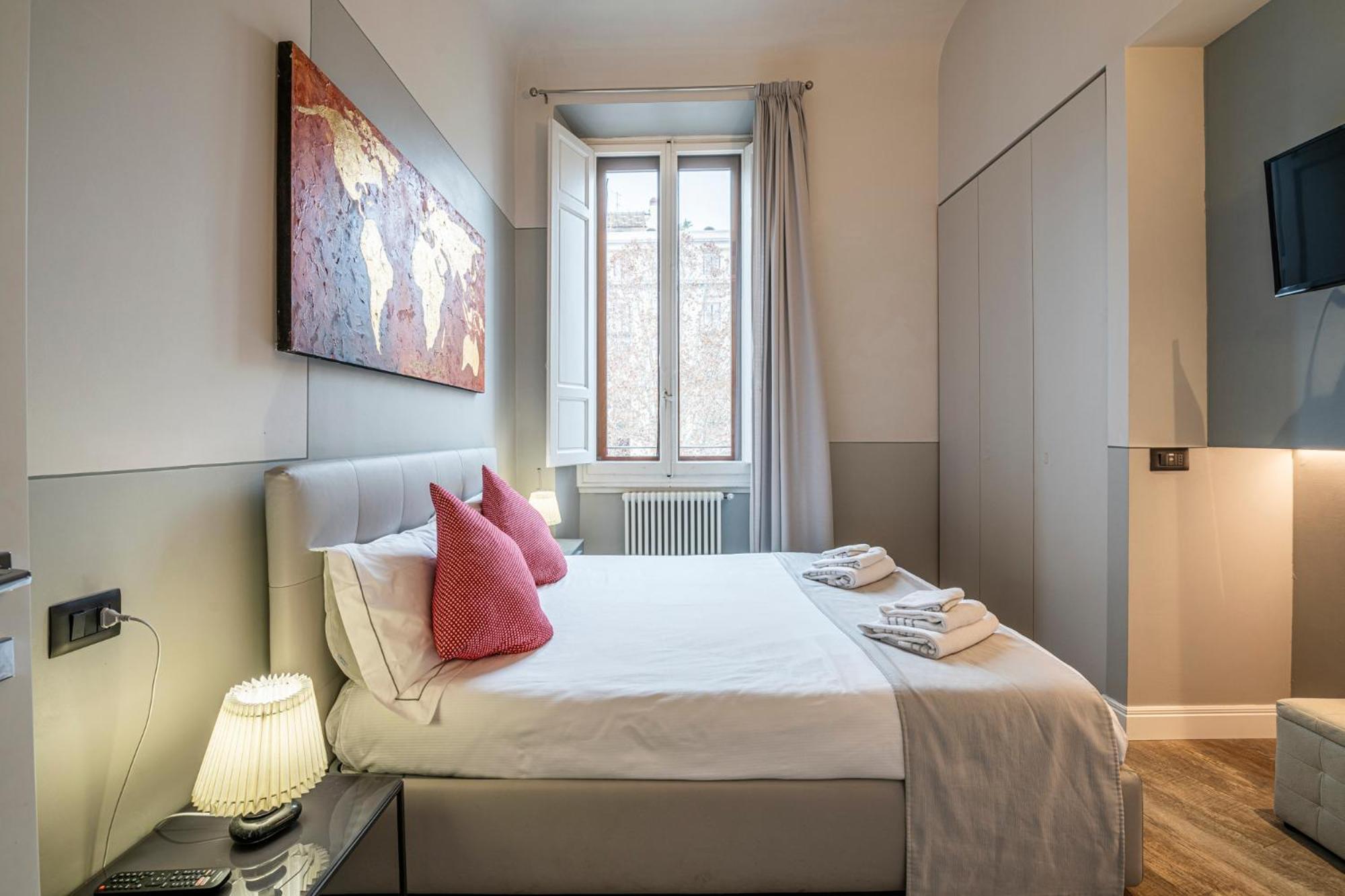 Cherubini Palace Thematic Apartment Флоренция Экстерьер фото